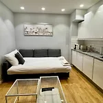 Goodguest - Cosy Apartment-Montorgueil-Paris- 4 Pax