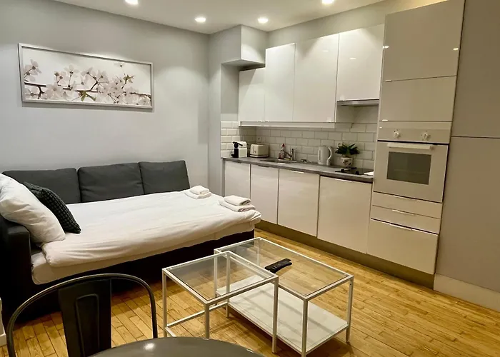 Goodguest - Cosy Apartment-Montorgueil-Paris- 4 Pax